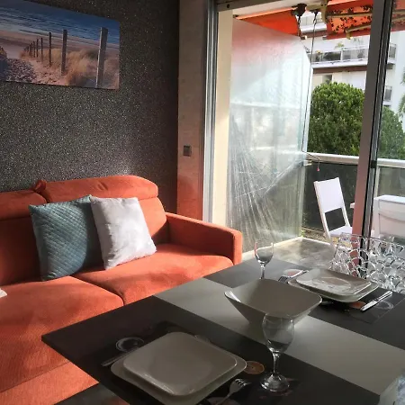 Studio 149 Seaview Apartment Nice