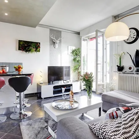 Apartment Le Mantega - F2 Moderne,centre Ville, 2 Grandes Terrasses,climatisation, Ascenseur *