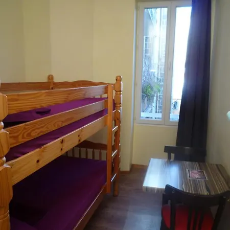 Hostal Lyonnais *
