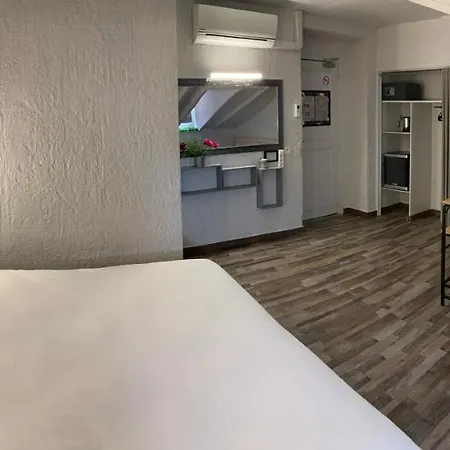 贝尔纳酒店 尼斯