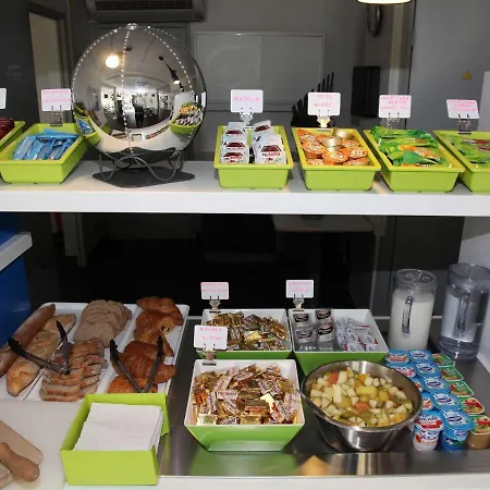 尼斯预卡娅音乐厅 -宜必思快捷酒店 尼斯