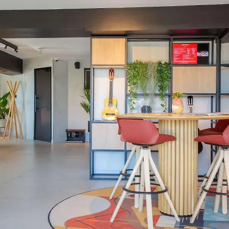 Otel Ibis Aeroport Promenade Des Anglais 3*