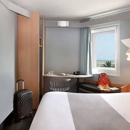 Ibis Aeroport Promenade Des Anglais 3* Nice
