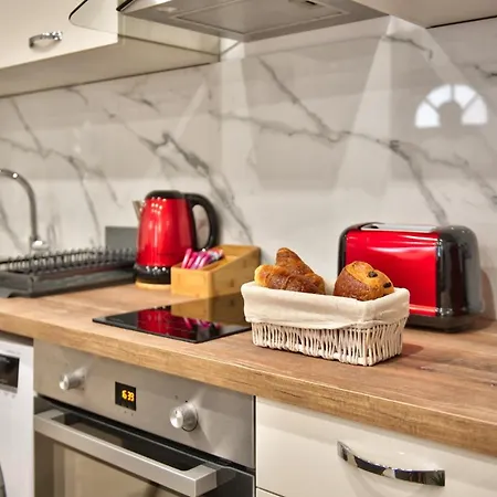 Apartament - Centre - *