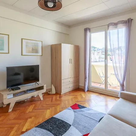 Le Mercedes Apartment