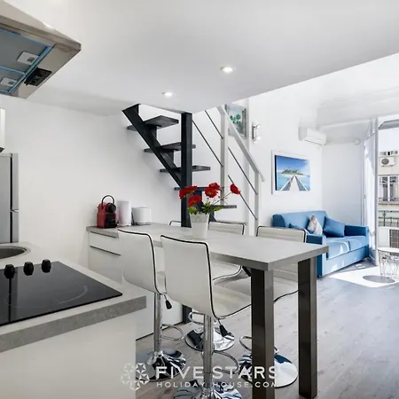 Imperator Five Stars House Апартаменты