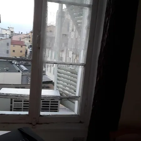 Apartamento Studette Charlot Centre - 11 Rue Paradis Niza