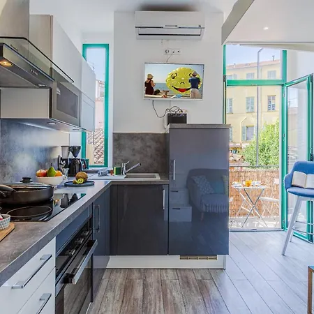 Cassini Gt - 1 Bedroom - Balcony - Place Garibaldi Apartmán