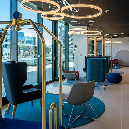 Express - - Grand Arenas By Ihg