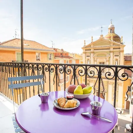 Apartman Ross 5- F2, Lumineux, Balcon, Loft, Clim, Vieux-nice Nizza