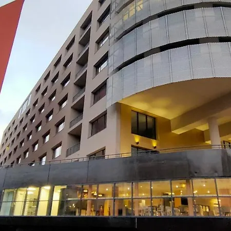 Hotell Aeroport Arenas 3*
