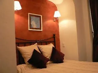 Felix Hotel 2*