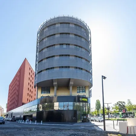 Aeroport Arenas 3*