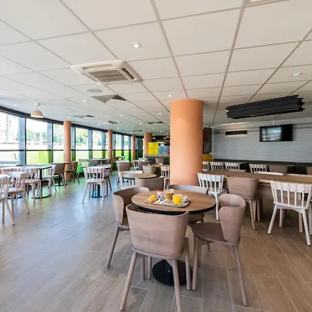 Aeroport Arenas Hotell 3*