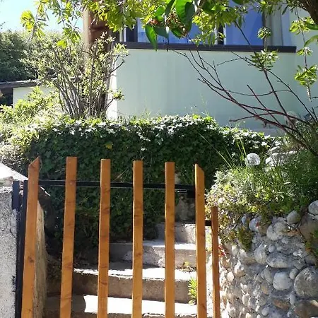 Maison Mitoyenne 68m², 2 Pieces + Veranda, Jardin 100m² Avec Pergola, Vue Semesterbostad Nice