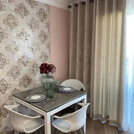Апартаменты With Swimming Pool 80 Meters Near The *