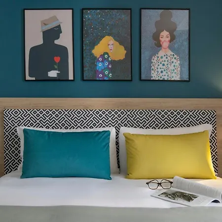 Bristol Hotel 3*