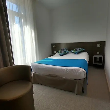 Szálloda De La Fontaine 3*