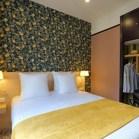 Hotel De France, Un Ammi