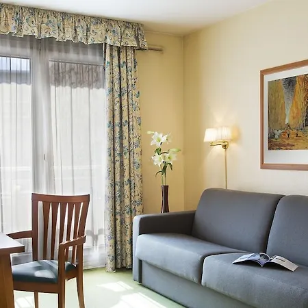 Residhome Promenade Апарт-отель 3*