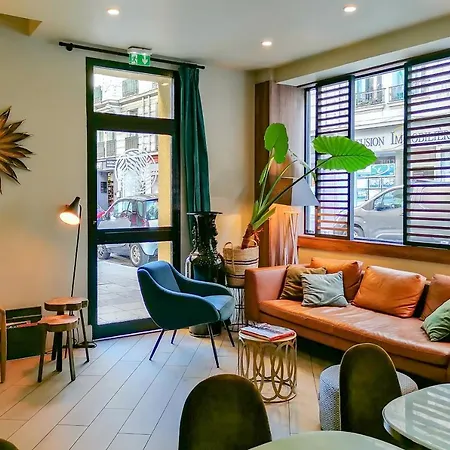 De France, Un Ammi Hotel