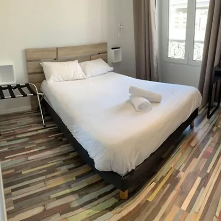 De Berne Hotel 2*