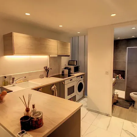 Vieux Deux Pièces 4pax -wifi / Clim Appartamento Nizza