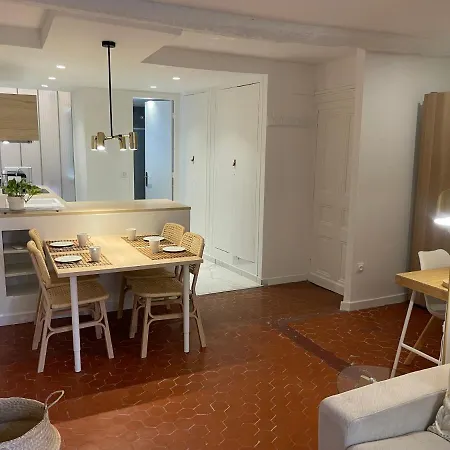 Vieux Deux Pièces 4pax -wifi / Clim * Nizza