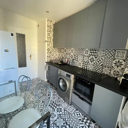 Apartment Les Lilas ~ Clim ~ Terrasse