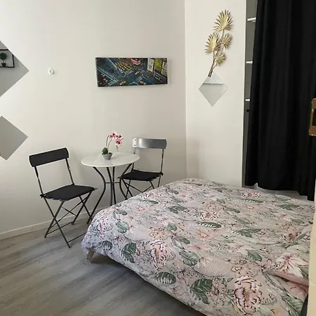Meubles Inice Aparthotel *