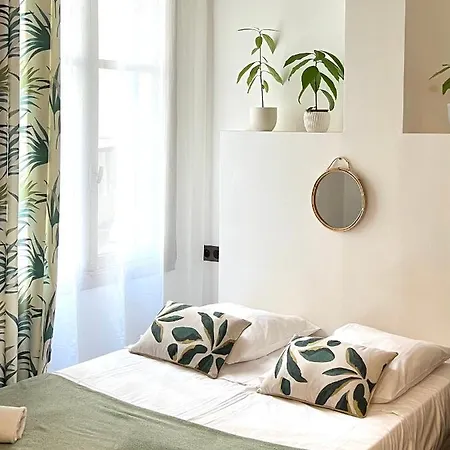Azur Aparthotel