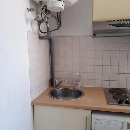 Studette Charlot Centre - 11 Rue Paradis Apartamento