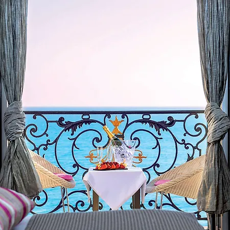 Le Royal Promenade Des 3* Ницца