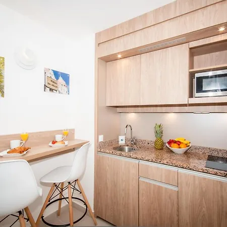 Апарт-отель Residhome Promenade Ницца
