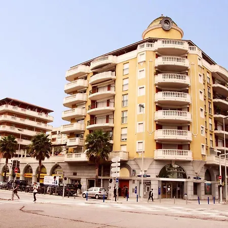 Domes Seaside Piscine, Free Parking, Airport Tramway Lejlighed