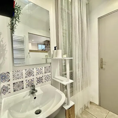 Lovely & Cozy Duplex Heart Of With Bathtub! Apartament *