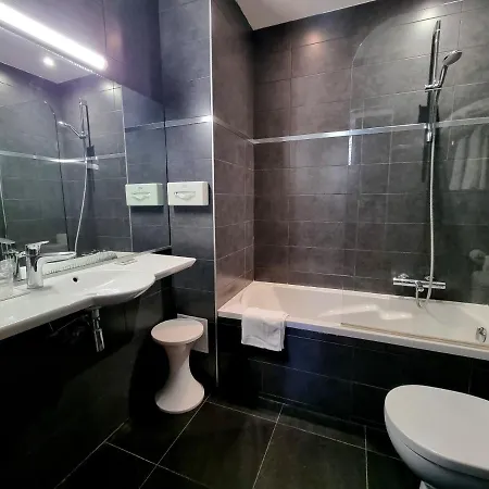 Carlton Nice, Fully Renovated 3*