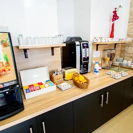 Parisien Hotell 3*