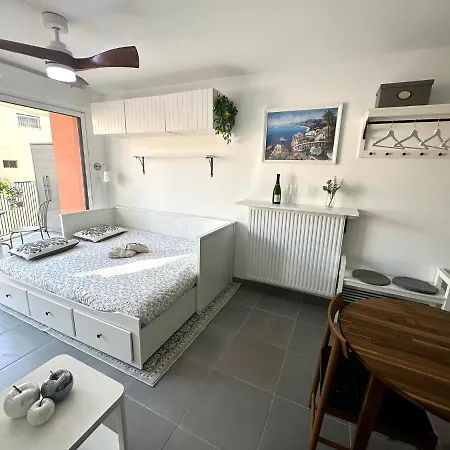 Apartment A Proximite Du Port De Nizza