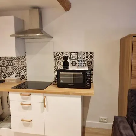 Vieux A 2min De La