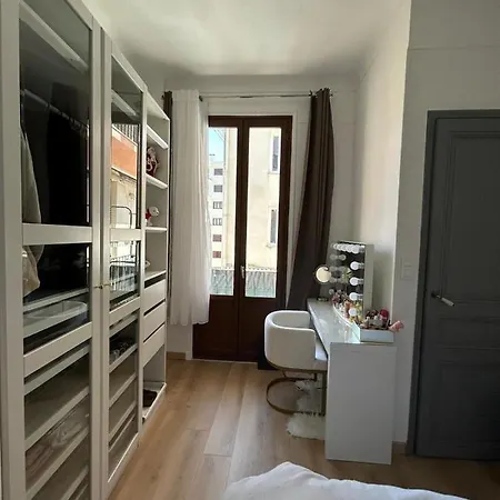 Apartment - T3 Renove De 50 M2 Classe 2 Etoiles