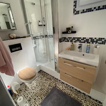 - T3 Renove De 50 M2 Classe 2 Etoiles Apartment