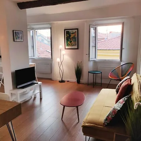 Au Coeur Du Vieux Nice: Pour 4 *