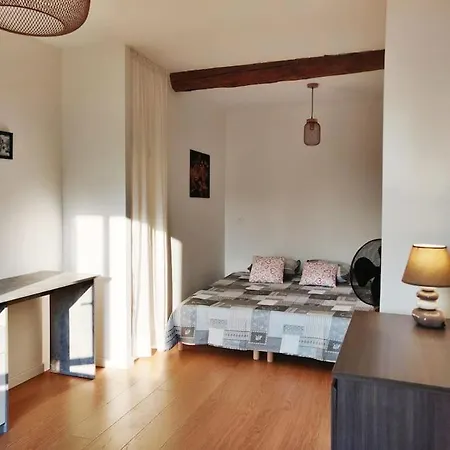 Apartment Au Coeur Du Vieux Nice: Pour 4