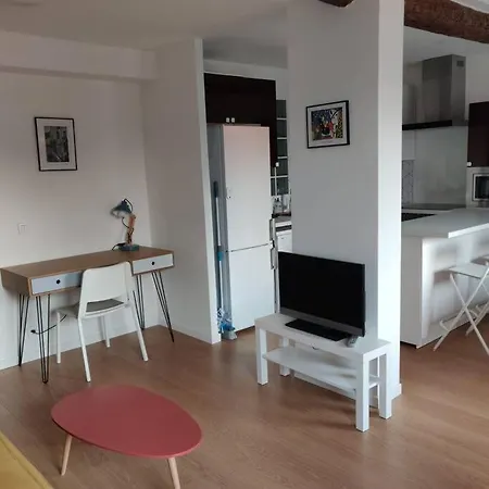 Apartment Au Coeur Du Vieux Nice: Pour 4