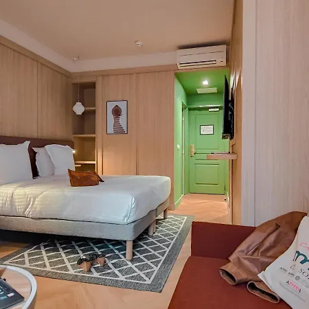 Ammi Lafayette Hotel 3*