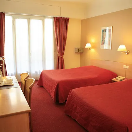 Ammi Lafayette Hotel 3*
