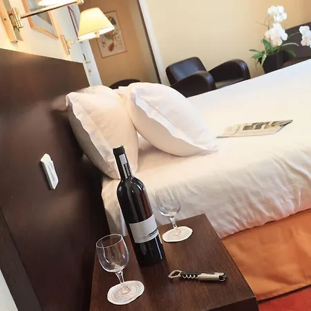 Otel Gounod Fully Renovated 4*