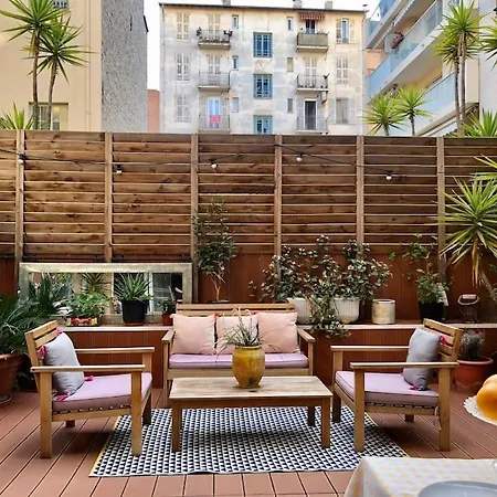 Apartment Large Magnificent Terrace *