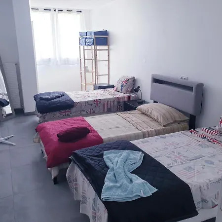 Bed & Breakfast Seaside Haven: Private With Ocean View And Convenient Transport Links Nice